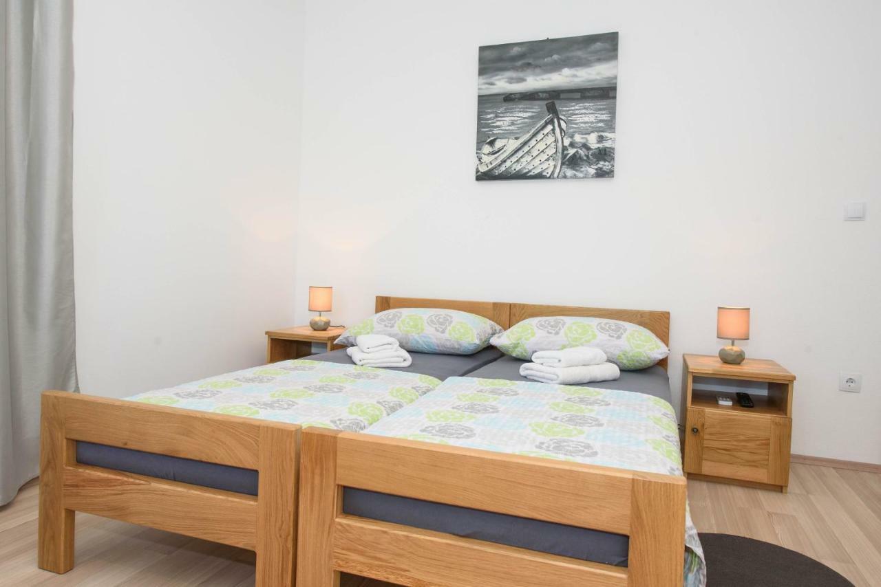 Luxury Rooms Ivana Kastela Exterior photo