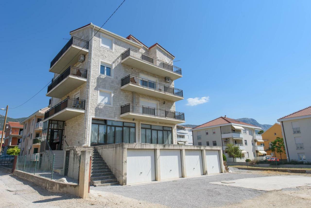 Luxury Rooms Ivana Kastela Exterior photo